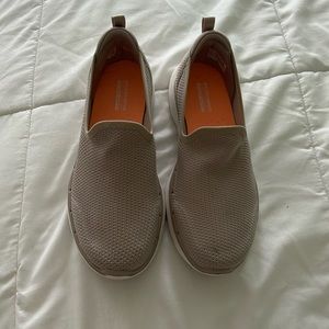 Women’s Skechers air cooled Gogo mat slip on shoes